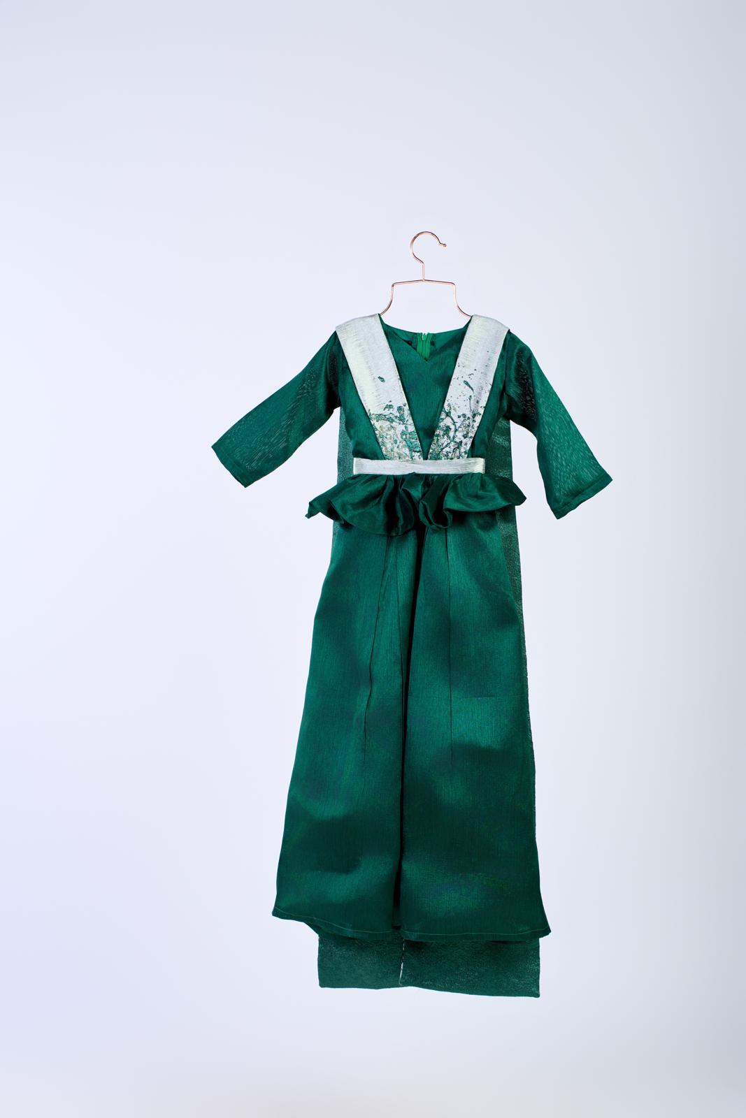 awa zahra green kid
