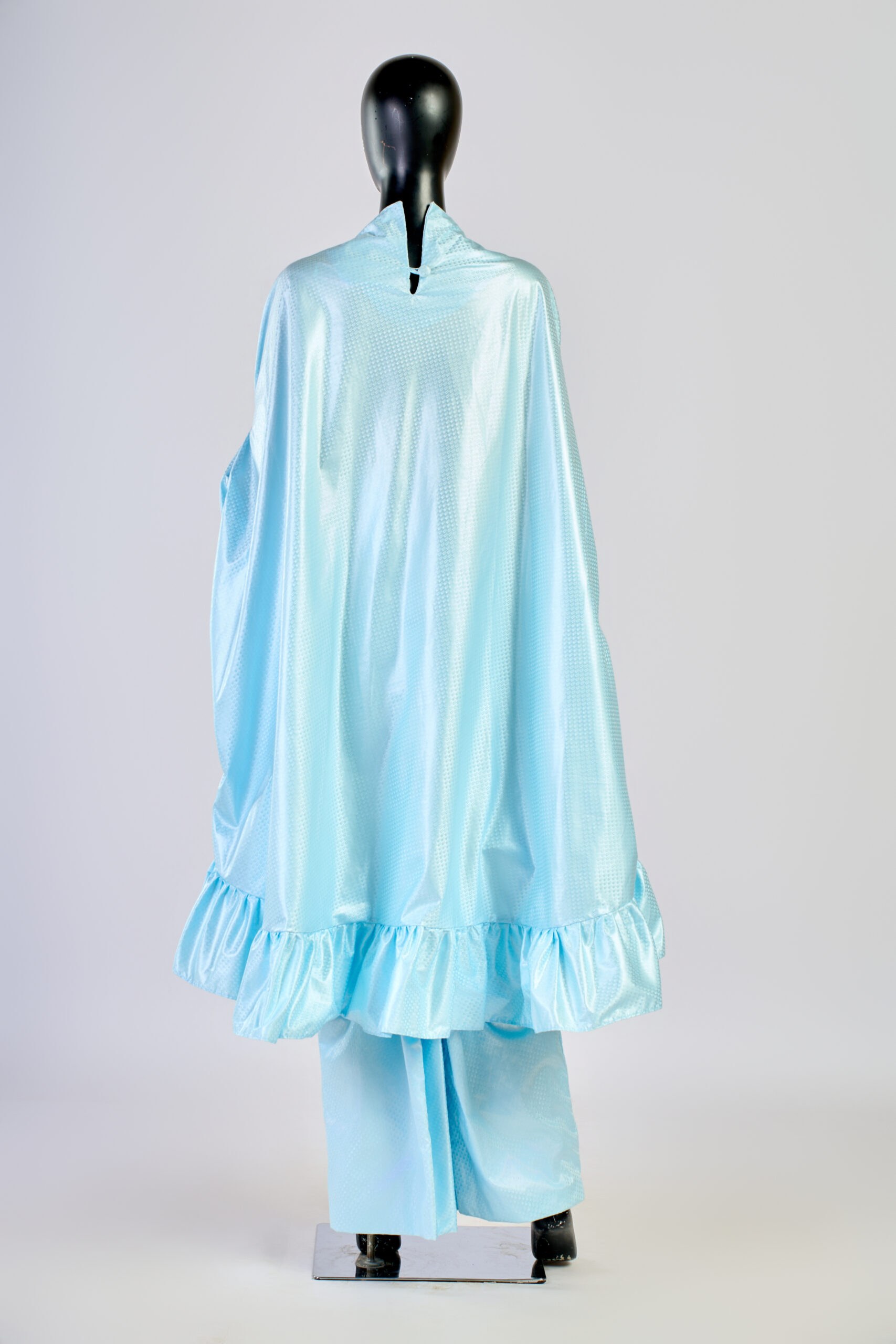 diouma dieng bazin bleu ciel back