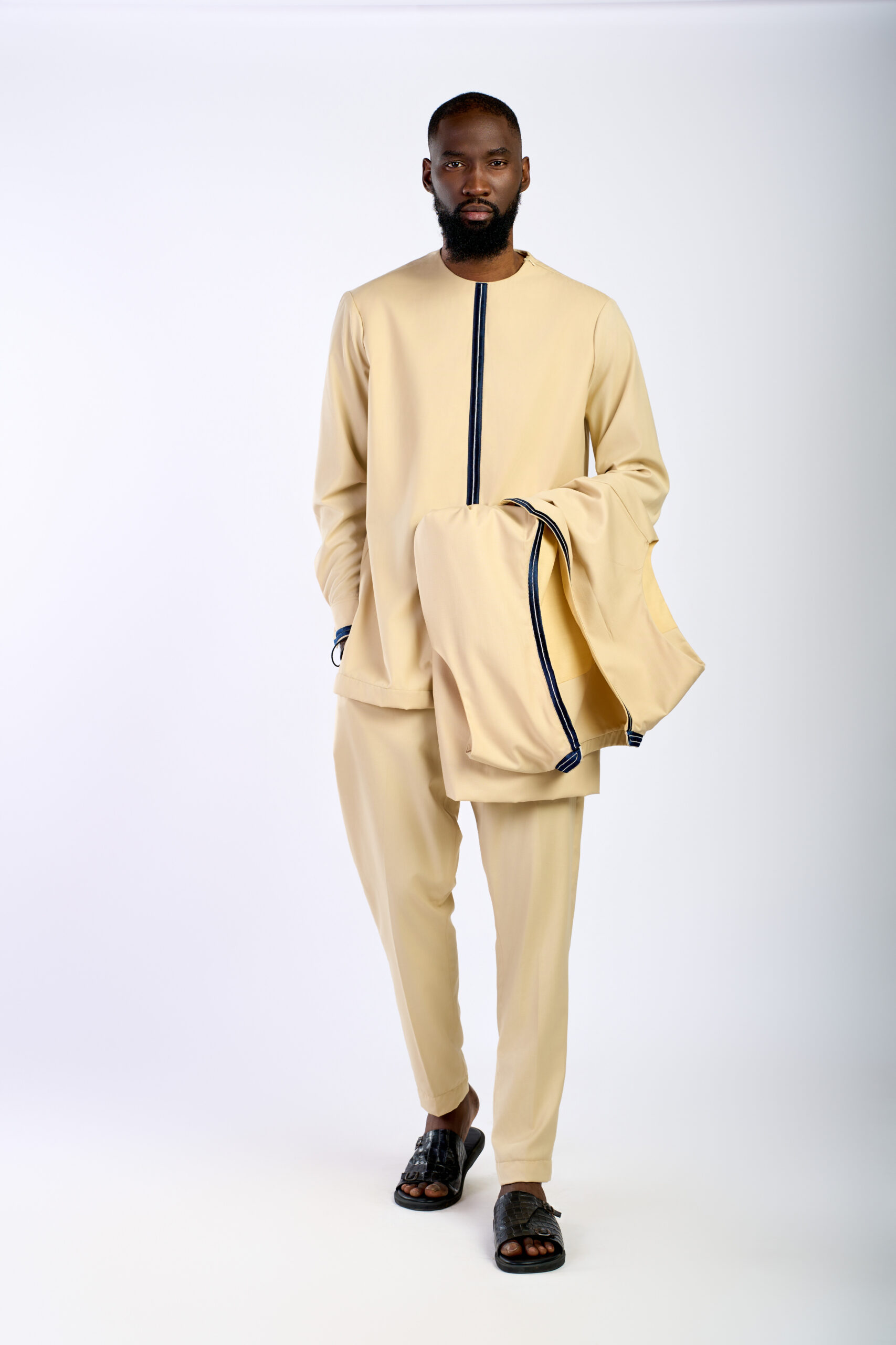 tariq beige side