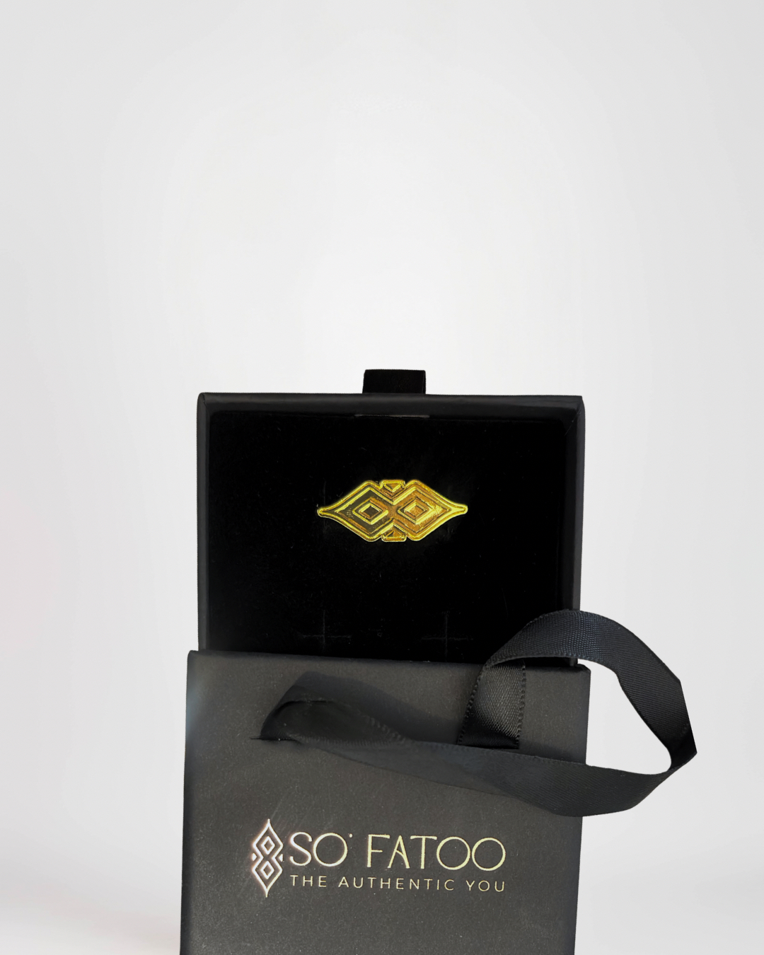 broche gold